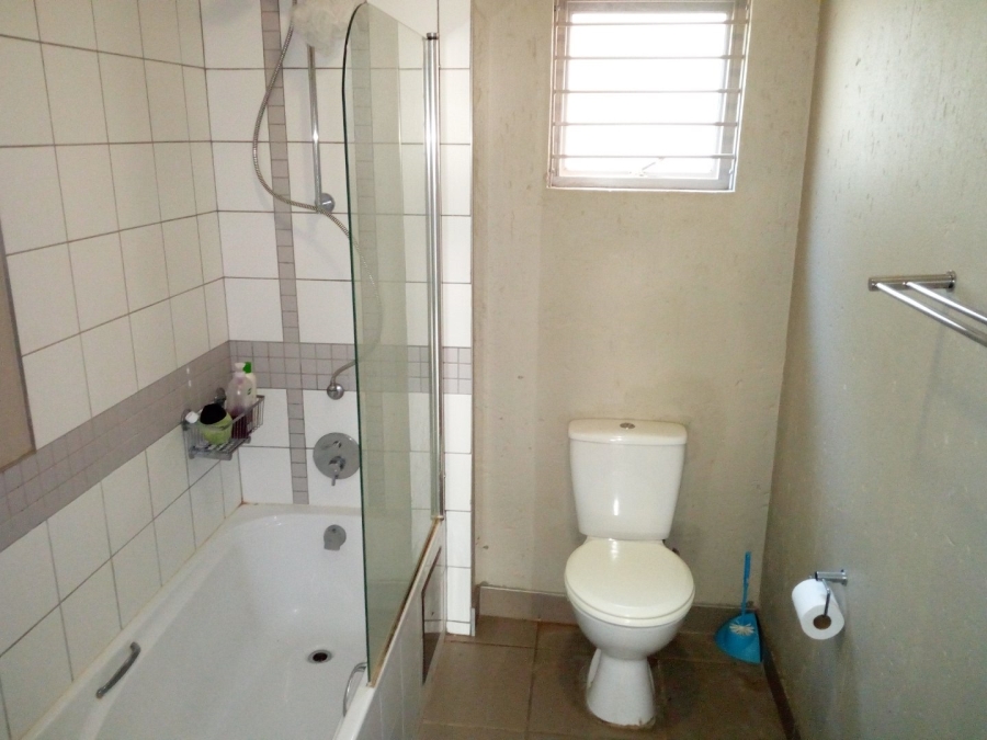 1 Bedroom Property for Sale in Mooivallei Park North West